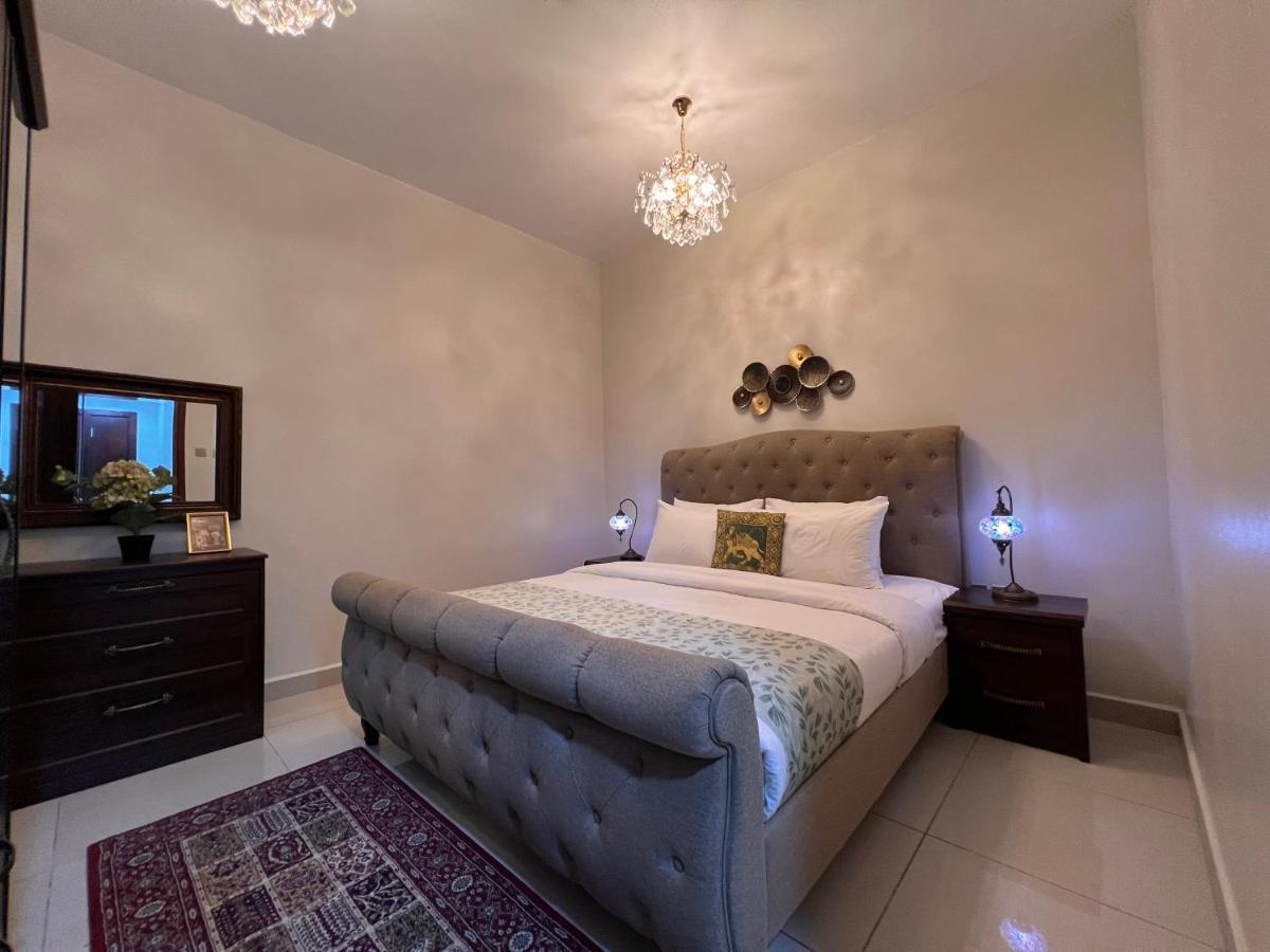 Two Continents Holiday Homes - Arabian Nights With Sea Views - Free Airport Pick-Up Over 5 Nights Dubai Exterior photo